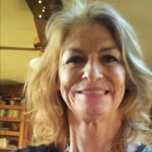 Meet your Posher, Connie